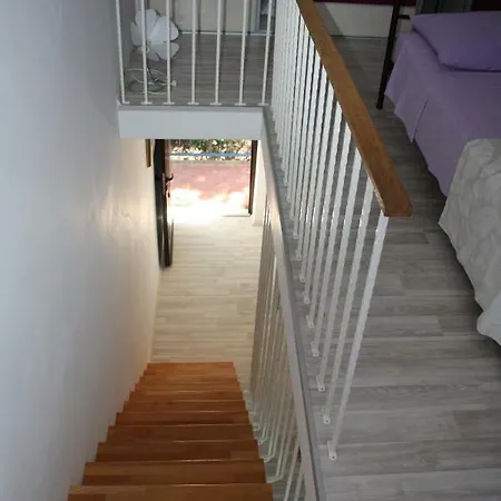 Apartments Radic Martinscica  Exterior photo