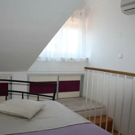 Apartments Radic Martinscica  Exterior photo